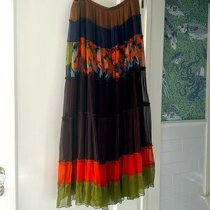 BCBG maxazria maxi skirt silk tiered medium gorgeous M